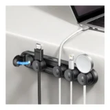 机の上が一瞬で整う、この安心感｜JOYROOM マグネット式ケーブルホルダー 5in1が手放せなくなった理由