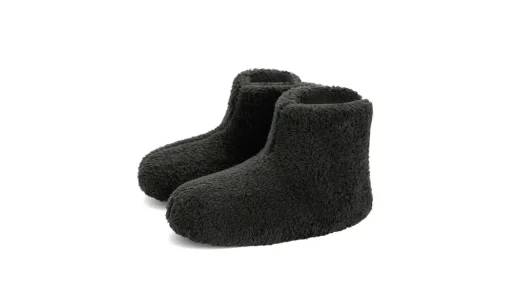 足元ぬくぬくで冬の家時間が変わる｜Adukor もこもこルームシューズ（かかと付き）で叶える快適おうち時間