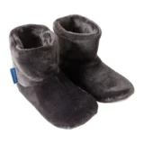 【AQUA mofua ルームブーツ】冬の床冷えを足元から解決｜+2℃の吸湿発熱でぬくぬく続く室内ルームシューズ