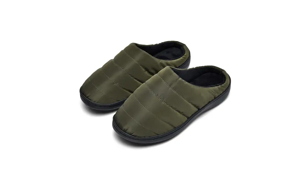 [BTNTN] 冬用スリッパ ルームシューズ メンズ レディース 温かい スリッパ あったか 加絨 室内 履き物 防寒 防水 サイレント 軽量 洗えるスリッパ 滑り止め 抗菌 衛生 家居用 スリッパ アウトドア オフィス 職場用冬のスリッパ