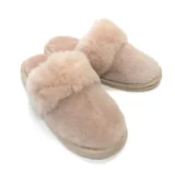 足先が冷える冬の救世主｜FURFURMOUTON 天然羊毛100%ムートンスリッパ E800 ふわふわに包まれる冬のルームシューズ