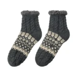 GUNZE UCHI-COLLE 肌側ボアもこもこ防寒ソックス｜フローリングの冷えを忘れるぬくぬくルーム靴下