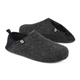 【HomeTop】冬の足元が変わるルームシューズ｜軽くて暖かいメンズ室内履きが在宅時間を快適にする