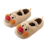 アンパンマンが足元にちょこん｜ニッポンスリッパ 240171は、冬のおうち時間がやさしく変わる子ども用ルームシューズ