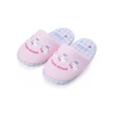 サンリオ ハローキティ キッズスリッパ 18cm｜履いてくれない問題にやさしく寄り添う、かわいい室内履き