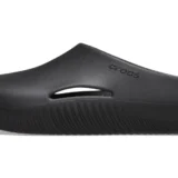 Crocsメロウリカバリークロッグ｜立ち仕事後の足に欲しくなる一足