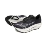 MIZUNO ウエーブリベリオン フラッシュ 3｜走り出しが軽くなる一足