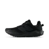new balance DynaSoft Nitrel v6｜雨の日も歩きたくなるGore-texシューズ