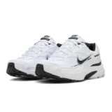 【毎日を軽やかに】NIKE(ナイキ) イニシエーター INITIATOR ホワイト/ブラック 394055-100｜ランニングも街歩きも快適に