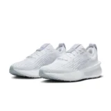 NIKE インタラクト ランは街歩きにも頼れる？毎日履きたくなる軽快スニーカー