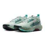 NIKE ペガサス トレイル 5 GORE-TEX｜雨の日も歩きたくなる一足